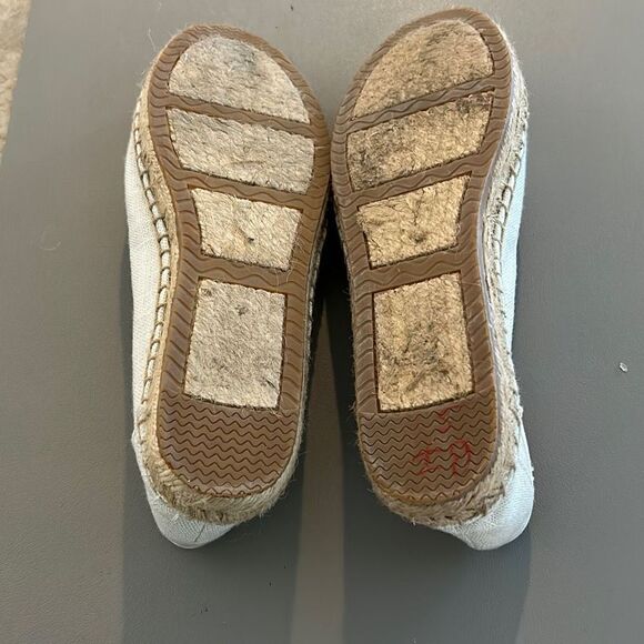 Vera  Wang Espadrilles - Picture 7 of 7